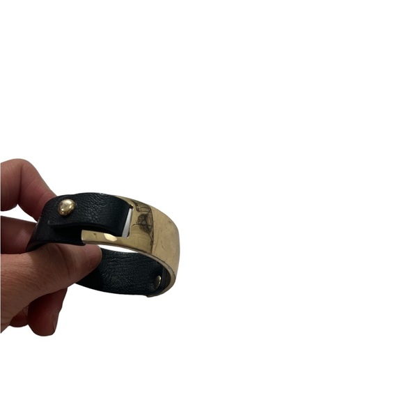 Two Leather Bracelets With Gold Plate ~ One Black, One Brown - Picture 8 of 15